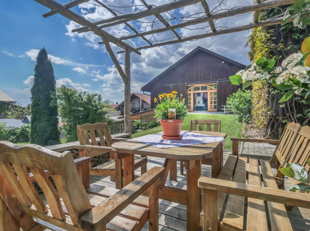 400Qm Bayerische Villa 2500Qm Uneinsehbarer Garten In Beliebter Urlaubsregion 프레이분크 외부 사진